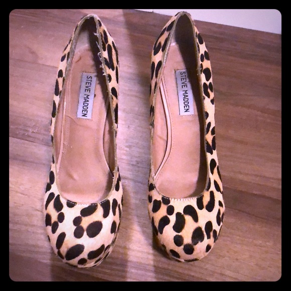 Steve Madden Shoes - Steve Madden 7 1/2 leopard wedges